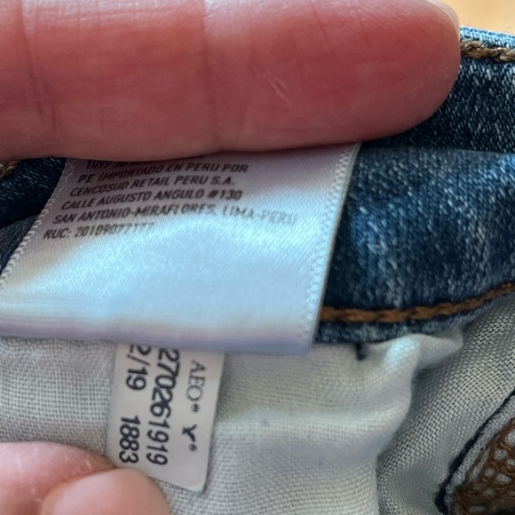 American Eagle Next Level Stretch Distressed Skinny Jeans size 8 Regular Hi Rise - Picture 4 of 5
